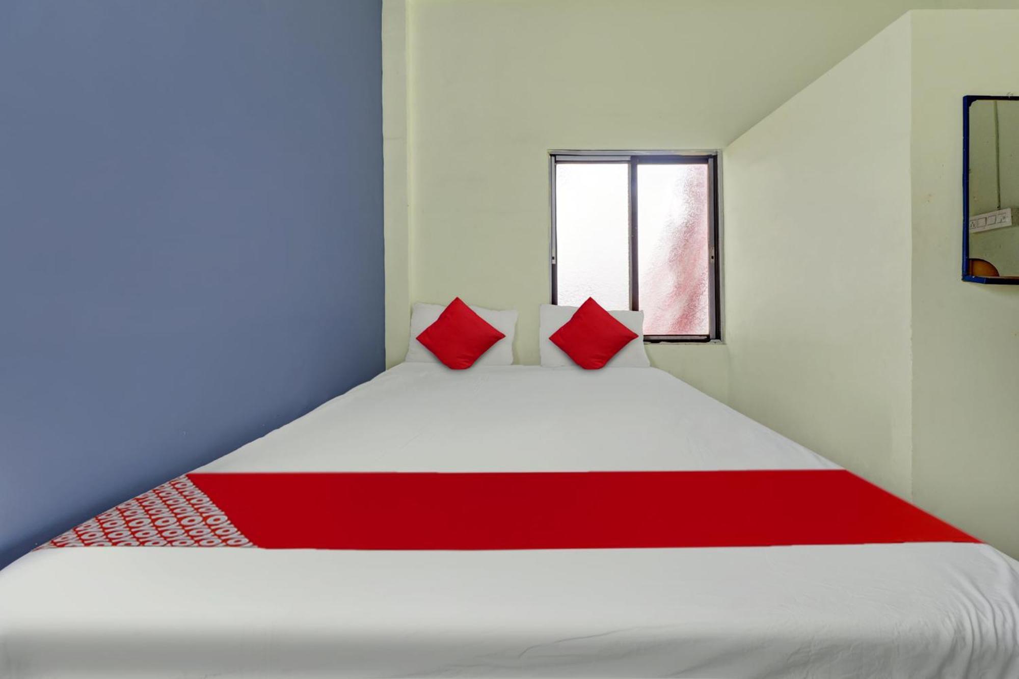 Oyo Sampige Heritage Hotel Koppal Buitenkant foto