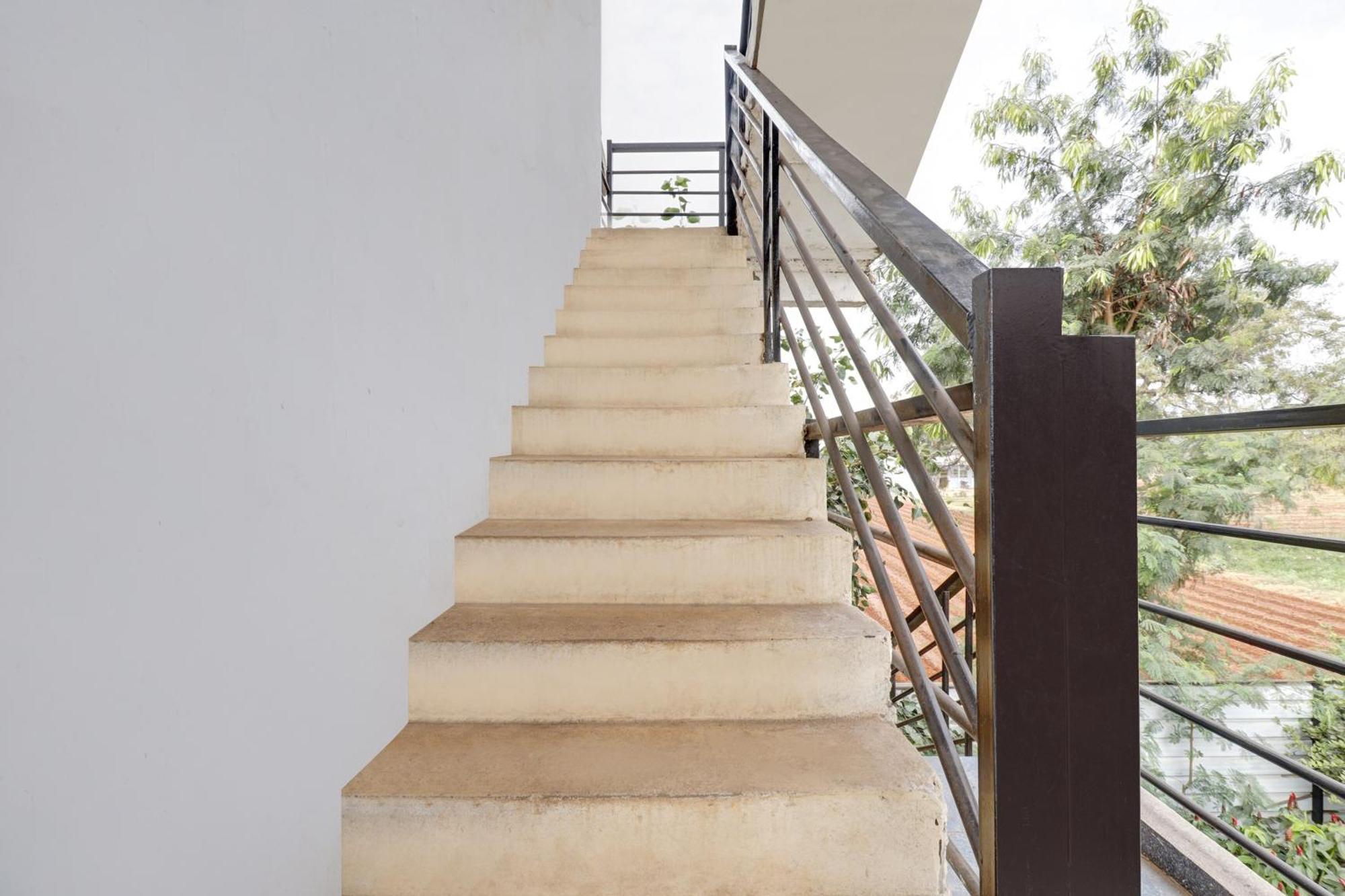 Oyo Sampige Heritage Hotel Koppal Buitenkant foto